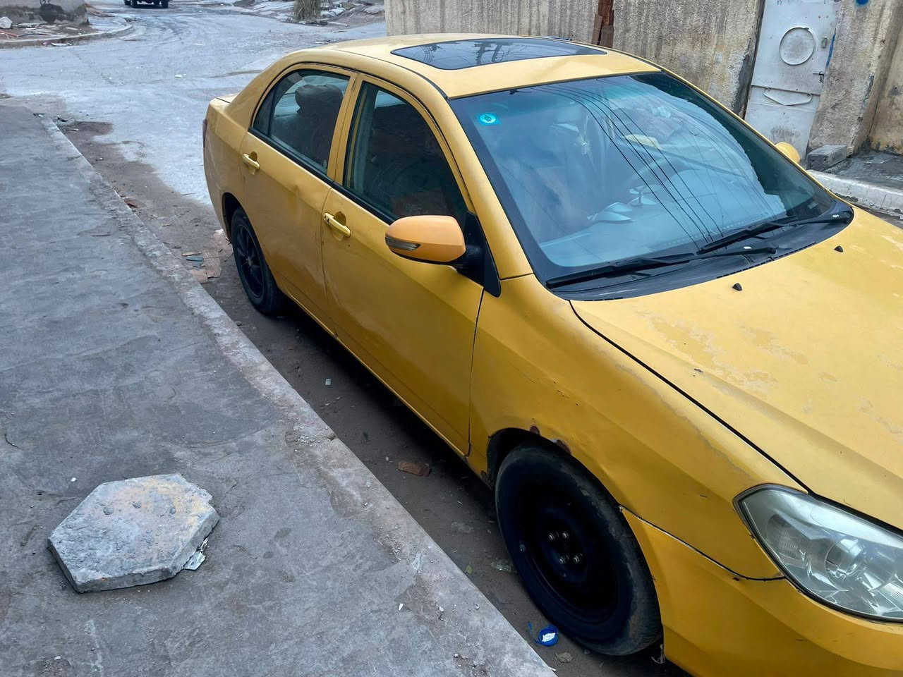 بي وايدي g3 مودل 2013 كير مني كوبره مصفره هيه وغرامات سنويه رقم نكليزي بس ممستلم لوحات مكفولة صبغ وضربه السعر ٤١ وبيها مجال مكاني بغداد حي اور ***********
