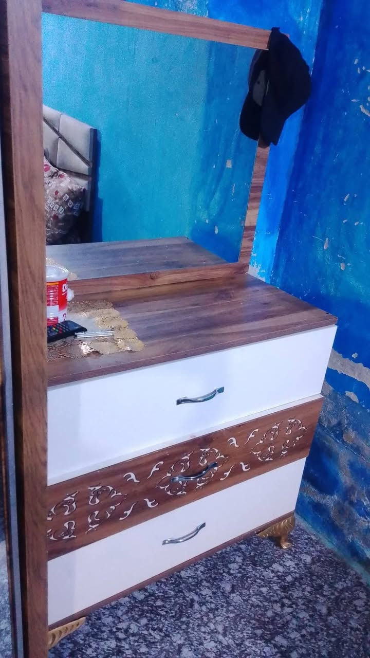السلام عليكم هاي غرفه نوم تركي مستخدمه ريده ميه وخمسين ***********
