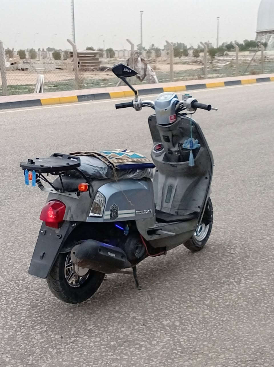 سلام عليكم دراجه بوليسي للبيع مكفوله كفاله عامه وصل معرض مامفتوحه كهربائيات كله شغاله محرك مامفتوح لاقبق تفيلس دراجه محركها ناعم كابريتر مو نوزل حالينا كفراتها احمر داخل كريمي كفراتها  البلادي موجوده بيهن 11ختم ويه المكينه مكان كربلاء السعر 900وبيها مجال ***********
