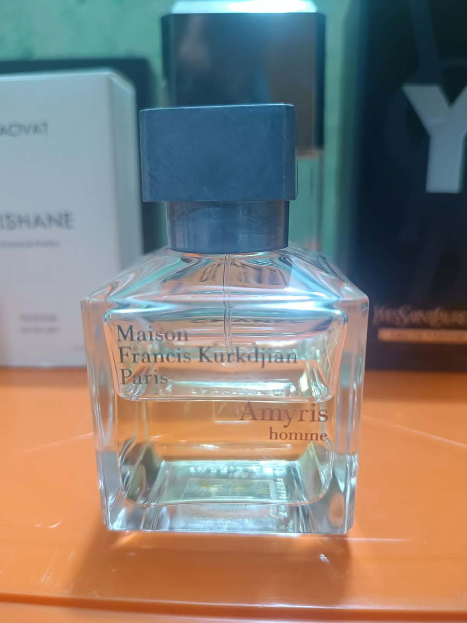 السلام عليكم عطور
للبيع التفاصيل داخل الصور


**إذا كنت صاحب هذا الإعلان وتريد حذفه لأي سبب، رجاءا أرسل رسالة إلى الدعم الفني**