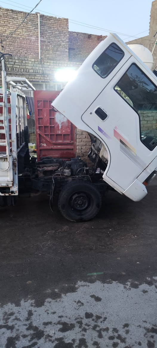 السلام عليكم
كيه ام عيون موديل ٢٠٠٠ مكينه ٢٧٠٠
رقم شاصي وشاصي كفاله 
رقم انكليزي ذي قار 
سعر ٦٨
استفسار ***********
