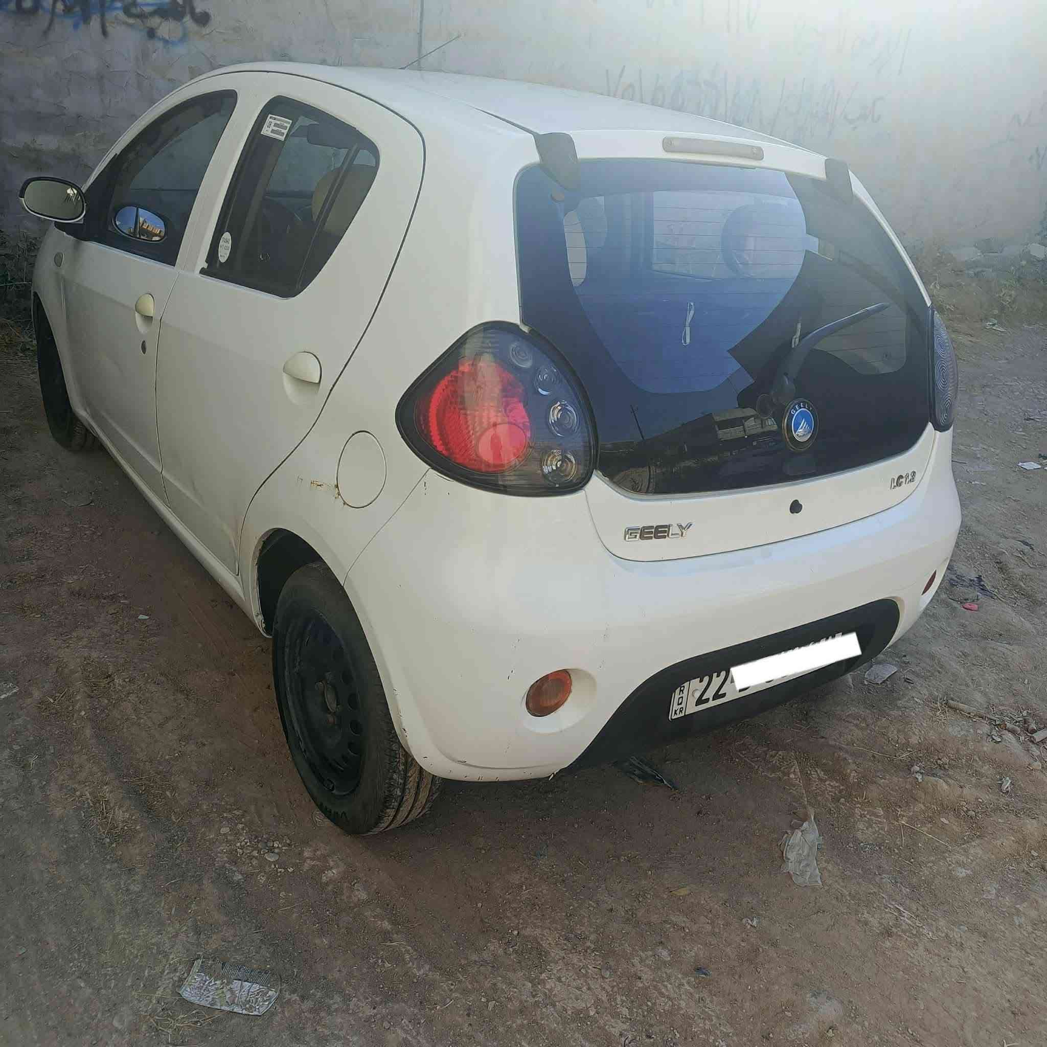 نوع السيارة: جيلي (Geely)
الفئة: LC 1.3 (باندا)
​حجم المحرك: 1.3 لتر (اقتصادي جداً بالوقود)
​الرقم: أربيل
​اللون: أبيض
موديل 2014 
كير توماتيك
للتواصل الاتصال على الرقم ‏‪***********‬‏ ‏‪
