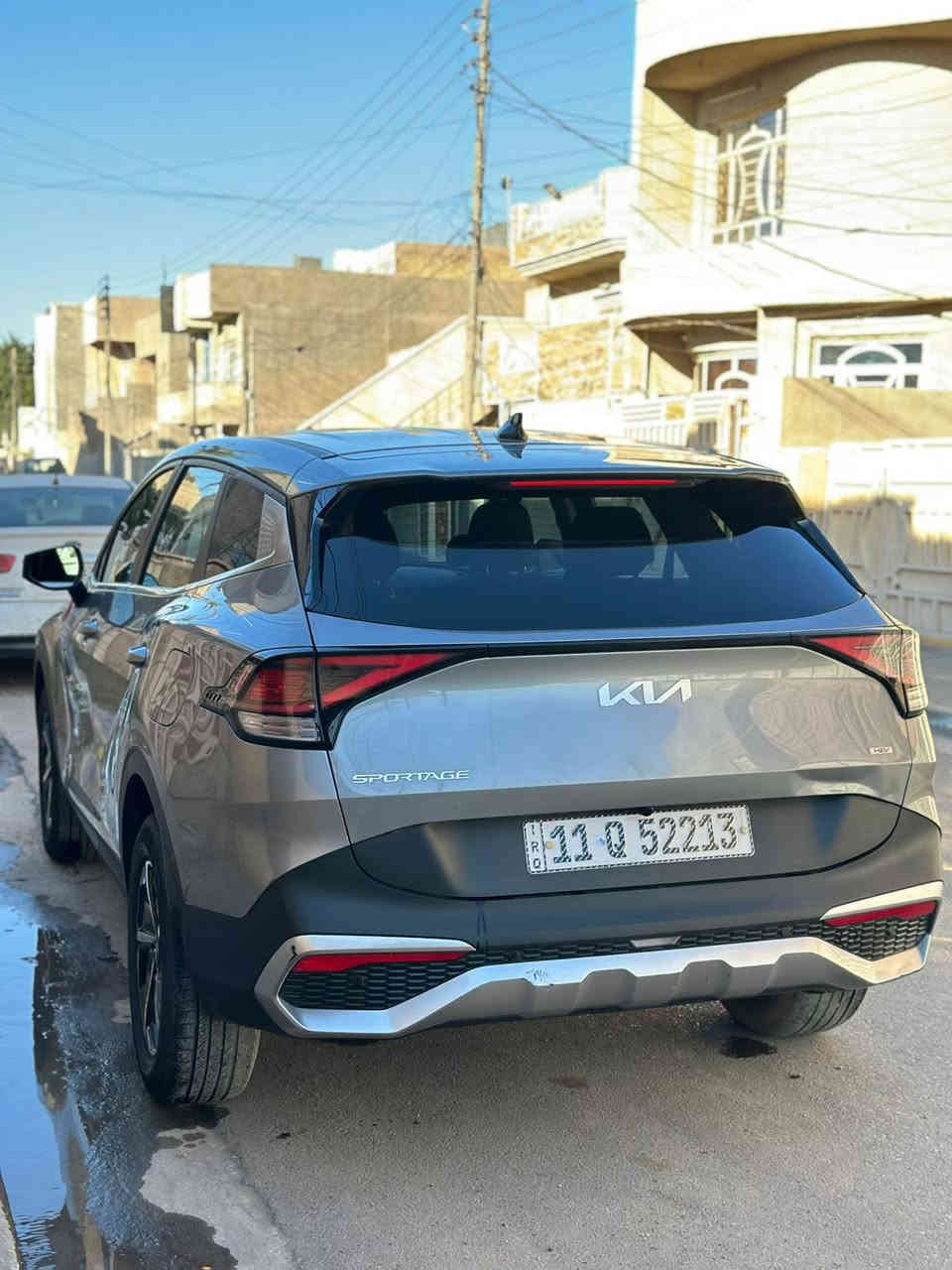 السلام عليكم
كيا سبورتج موديل 2023 هايبرد 
مواصفات عاديه نص فول
وارد امريكي حادثها فتح الجاملغ الايمن فقط
ارباك سليم سياره جاهزه مابيه نقص
السعر 196 ورقه للاتصال ***********
مكاني بغداد الغزاليه
