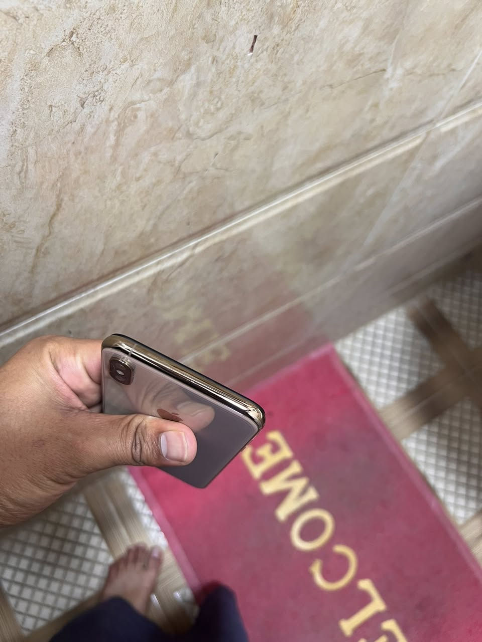 السلام عليكم
اكس ماكس 
نضيف نضافه 100 ب الميه شاصي نضيف
ذاكره 256 
باتري 80 بلادي
دبل خط شركه zA 
بلادي 
السعر 250 ويرهم مراوس مع هونر


**إذا كنت صاحب هذا الإعلان وتريد حذفه لأي سبب، رجاءا أرسل رسالة إلى الدعم الفني**