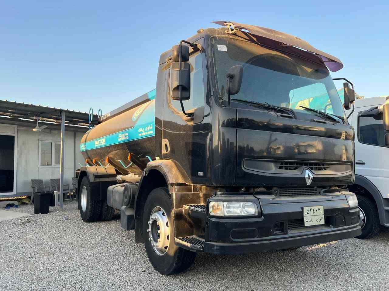 معرض هاوڕێ حداد
ڕینوی تە نکە ر مودیل 2000مە کینە و گیر بە شە رت تە نکی کامل 
ڕینۆ تە نکە ر مودیل 2000محرک گیر بشرط تە نکی 12000مکان سیارە سلیمانیە طریق طاسلوجە 
***********
***********
