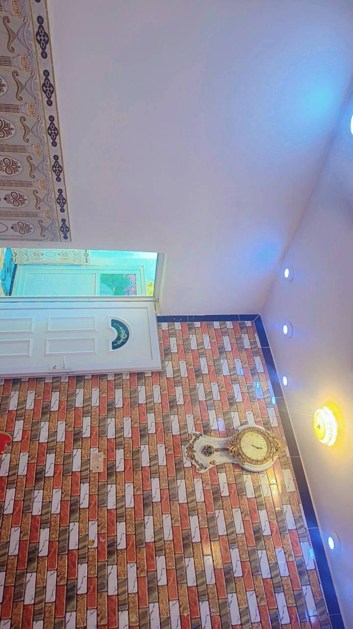 بيت زراعي البيع 110 م مربع 
المكان بدعة الرحمه قريب على شارع عشرين 
يحتوي على غرفه5/4
صاله 6/4 مطبخ4/4
استقبال 6/4
حمامات داخليه و خارجيه
السعر 55وبيه مجال قليل بيع مستعجل 
رقم صاحب البيت ***********
***********
