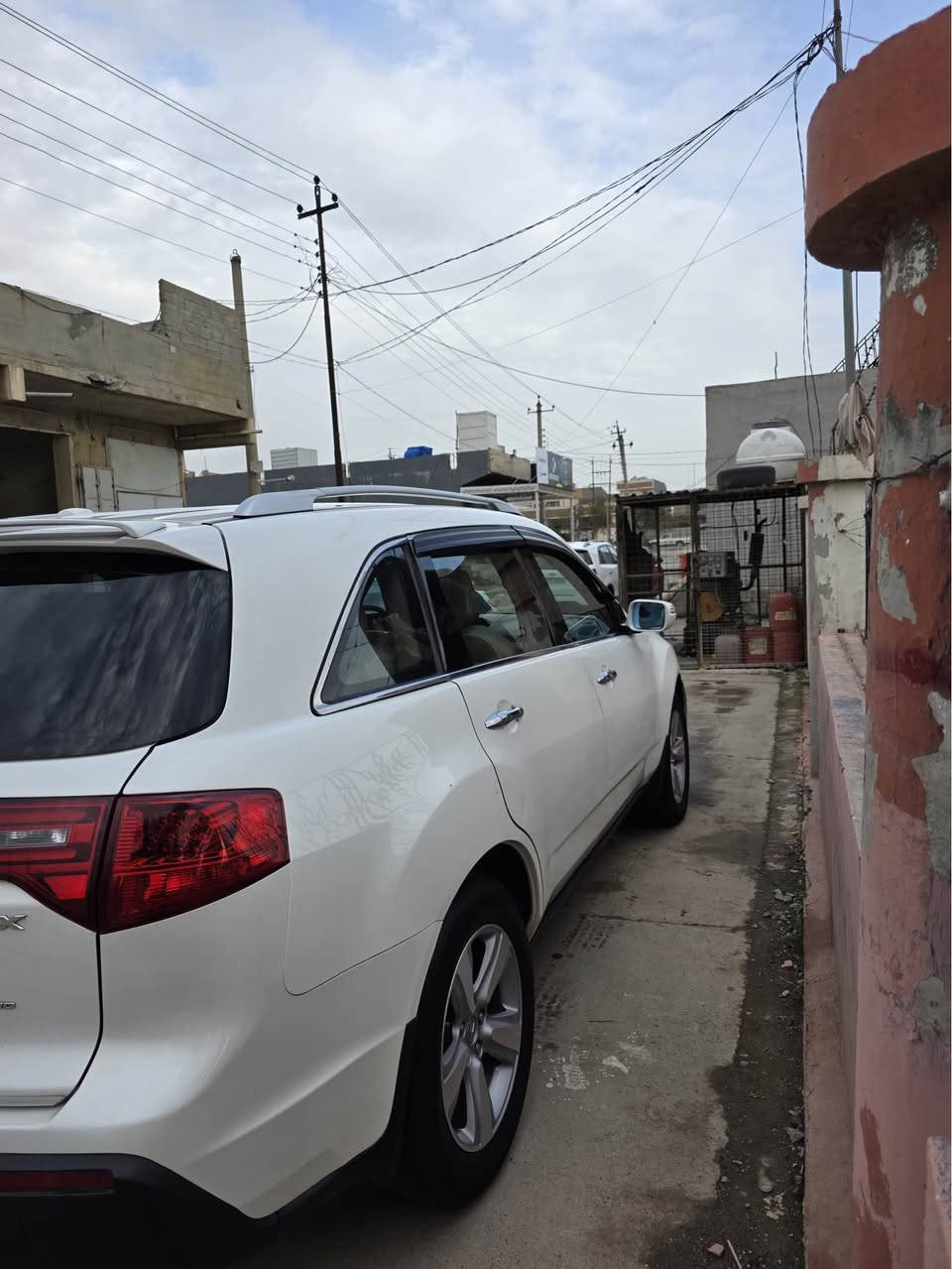 هوندا أكورا بيه جامرلغ سكن امامي و شبر باب سكن سنوية جديد مكان سيارة كركوك التون كوبري للاستفسار *********** كركوك, العراق
