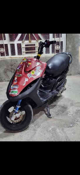 الدراجه خير من الله  مزوده 
الغراض المزوده
1يدات بنزين
2صلنصه FM
3 عقل رياضي 9نمر
4دبل اب البطل امامي 
5 استاند تك رياضي 
6 سلف رياضي الاصلي
الشلعه فولل نكره سلف شرط هندر واحد 
عيوبها 
بس كفراتا  
كدام عينك شوفت عينك اذا ما تخلي الله بين عيونك لا ترسلني 
فيس ما موجود فقط وتساب 
***********
مكاني بغداد المدائن فلكه سلمان باك
