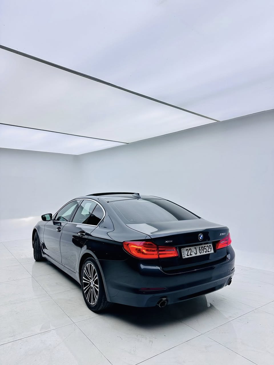 BMW 530i Sport line 2019 
فقط جملغ خلفية صبغ و باب كلير بدون داخل و بدون ارباك داخل كبس و بجم كبس مواصفات فول داخل مش مشي و رادارات و صندوق شفط و بيبان بصمة  

WBAJA7C5XKWW27626

عنوان اربيل 

***********
***********
