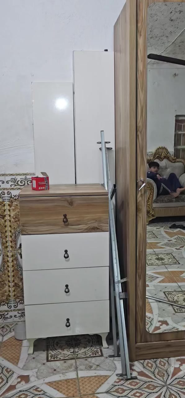 مرحبا في مزاد الثقه بعقوبه كاطون الرازي اشتري وابيع كافة الأثاث المنزلي المستخدم واتس ***********
