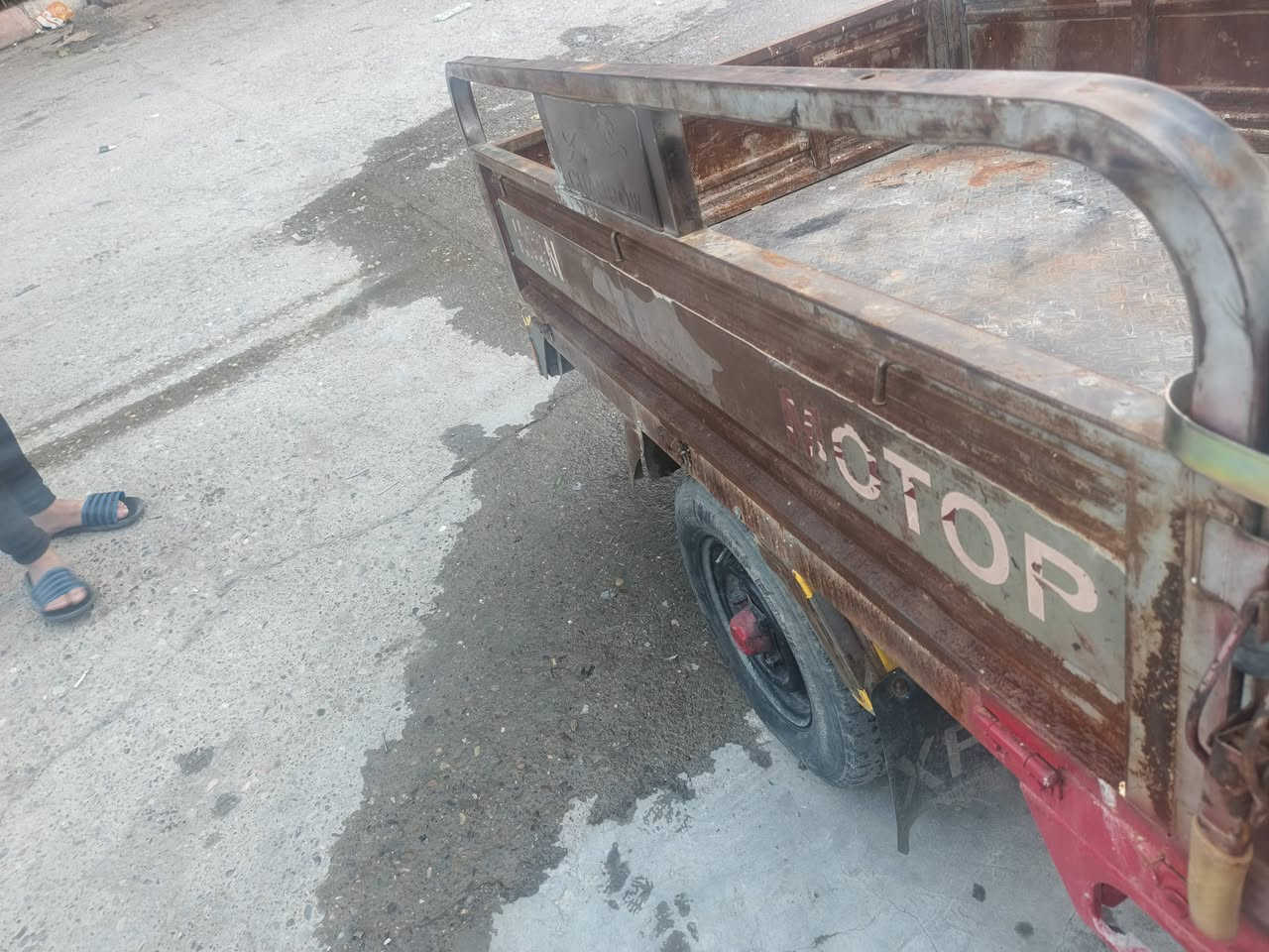 ستوته للبيع موديل 2018 . محرك 2021 مامفتوح

بليته بيها ستوته نشاط فول مال رزق 

سعرها 950 .. يرهم مراوس حسب الاتفاق وتحياتي للجميع

***********
