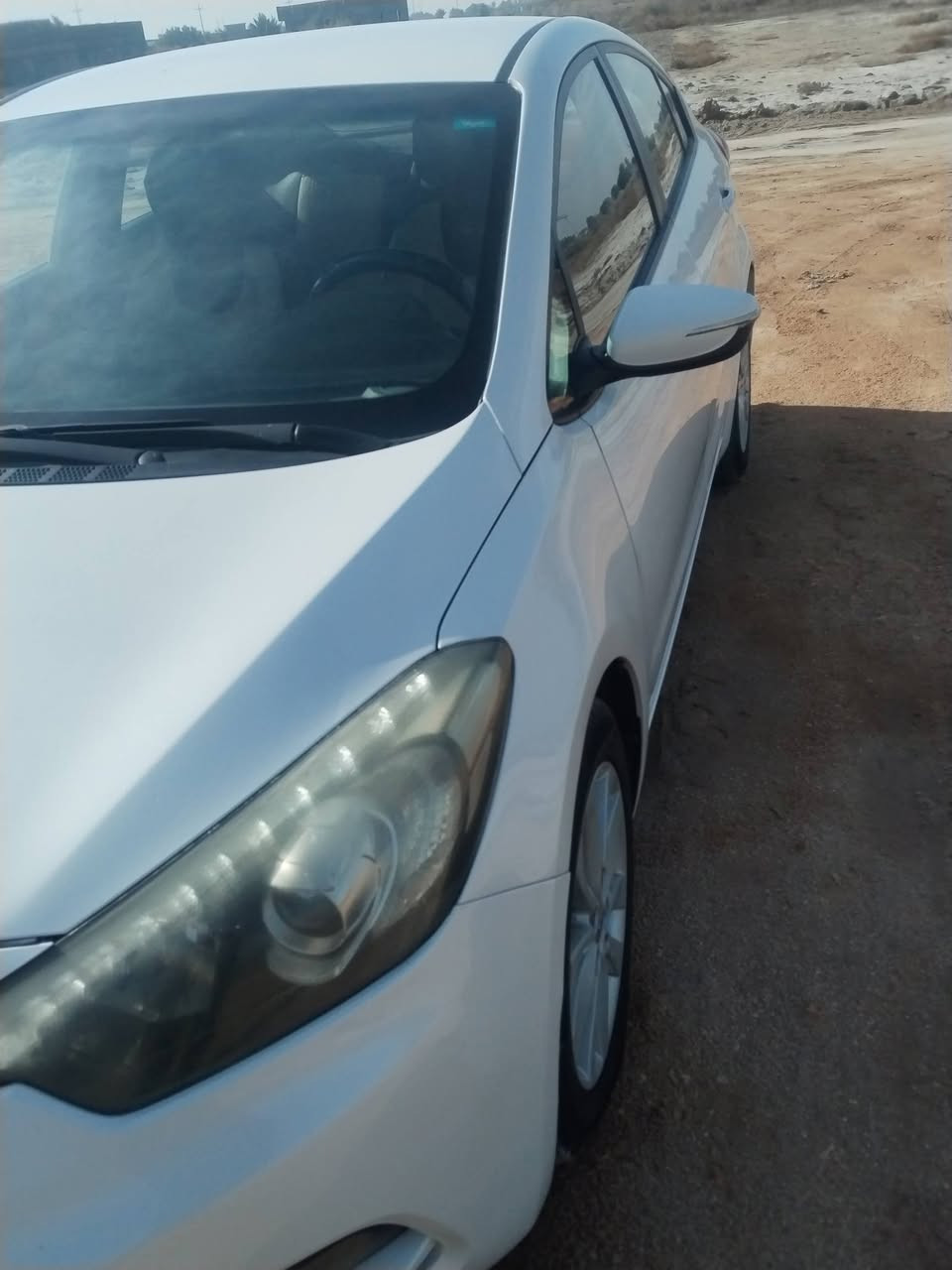 سلام عليكم سيراتو للبيع 2016 رقم بغداد دولي بسمي سنويه جديده كير محرك 1600 دوش  سياره بيه رشات بسيط  مكفوله من الفتح وتبديل  ماشيه 160 الف سياره جديده من جميع نواحي مواصفات السيارة
سعره 128 وبيه مجال بسيط ال شراي 

مري شفط
تحكم ستيرن جهتين
ويل كب خمس
يدات ستيل
لد نهاري
حساسات
مكاني سماوه
اي استفسار اتصال *********** المو شراي لا يكسر بحلال العالم
