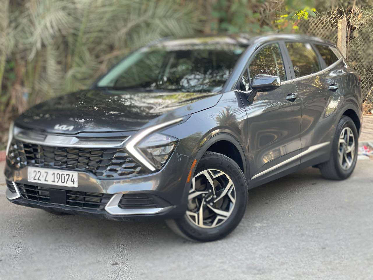 #السلام_عليكم 
#_للبيع_فقط👇🚘 

_________________________ 
- كيا سبورتج KIA SPORTAGE 2023
- وارد امريكي
- مكينه  2500 GDI
- ماشيه 39 الف 
- السعر 179
المواصفات :- 
* فور ويل 
* شاشه  حجم الكبير + كامرا 
* سايد بريك بصمه 
* تحديد مسار + قياده ذاتيه 
* رادار امامي + خلفي  
* قطعتين تبريد 
* 4 وضعيات قياده 
* اوتو هولد 
* تحكم  ستيرن 
* هيتر كشنات 
* مانع انحدار 
* حساسات خلفيه 
* اوتو ستوب 
- حادث السياره جاملغ + بنيد 
- طخه بقبق الصندوق واضحه بالصور 
- صور الحادث مرفقه 
- مكان السياره بغداد   
- للاستفسار 
- *********** بغداد, العراق
