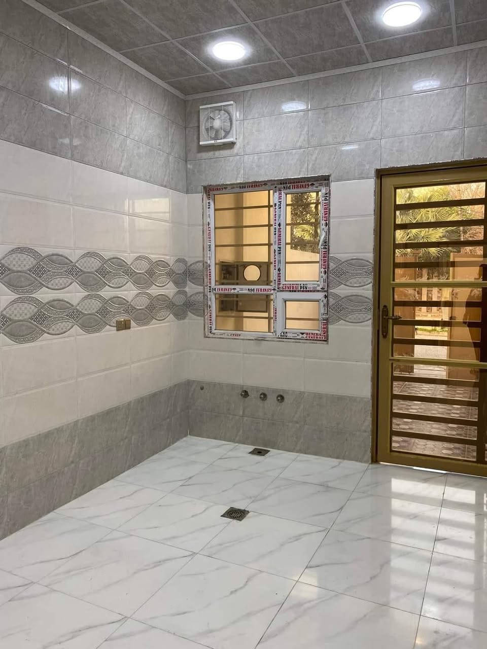 ---- عقارات الموصل الحدباء ----

              🏤💥دار للبيع 💥🏤
    

🔴 مساحة الدار 125 متر 

🔴 بناء حديث زيرو 

🔴حي المصارف خلف كوفي خواطر 

🔴 يحتوي الدار على 4 غرف نوم 

             ////////////////////////////

لمعرفة التفاصيل مراجعة المكتب او الاتصال على الرقم
                        ***********

🔵 نستقبل جميع طلباتكم وعروضاتكم...
