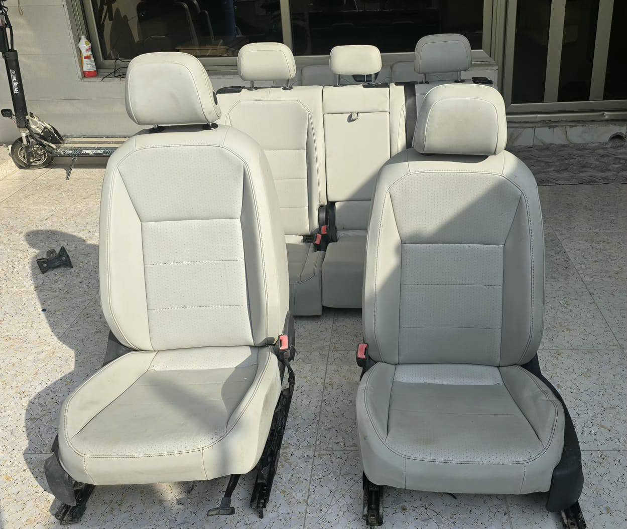 نرخ ***********
تاخم کوشت جلد  لای سایەق فول کارەبای 
جلدە لەسەد 98٪خاوێنە بێکێشەیە دەتوانی لۆ زۆربەی جۆری سەیارەکان ببەسترێت نرخی ٤سەد هەزار أربيل, العراق
