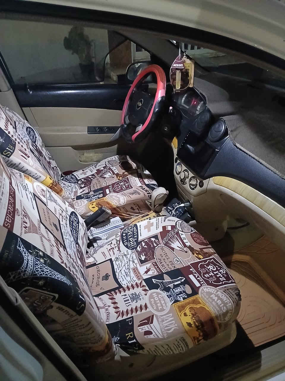 سلام عليكم عظم الله اجوركم
سيارة افيو مديل 10 بسمي رقم انكليزي الهزة بعدهي ما ساقطة تخم تاير جديد مكينة لا تبخير ولا تنقيص  بيهة قطعة وحدة جاملغ صوب السايق والثاني تعمير التبريد ما يشتغل السعر 65 او مراوس حسب القناعة مكاني النجف.
للتواصل ***********
