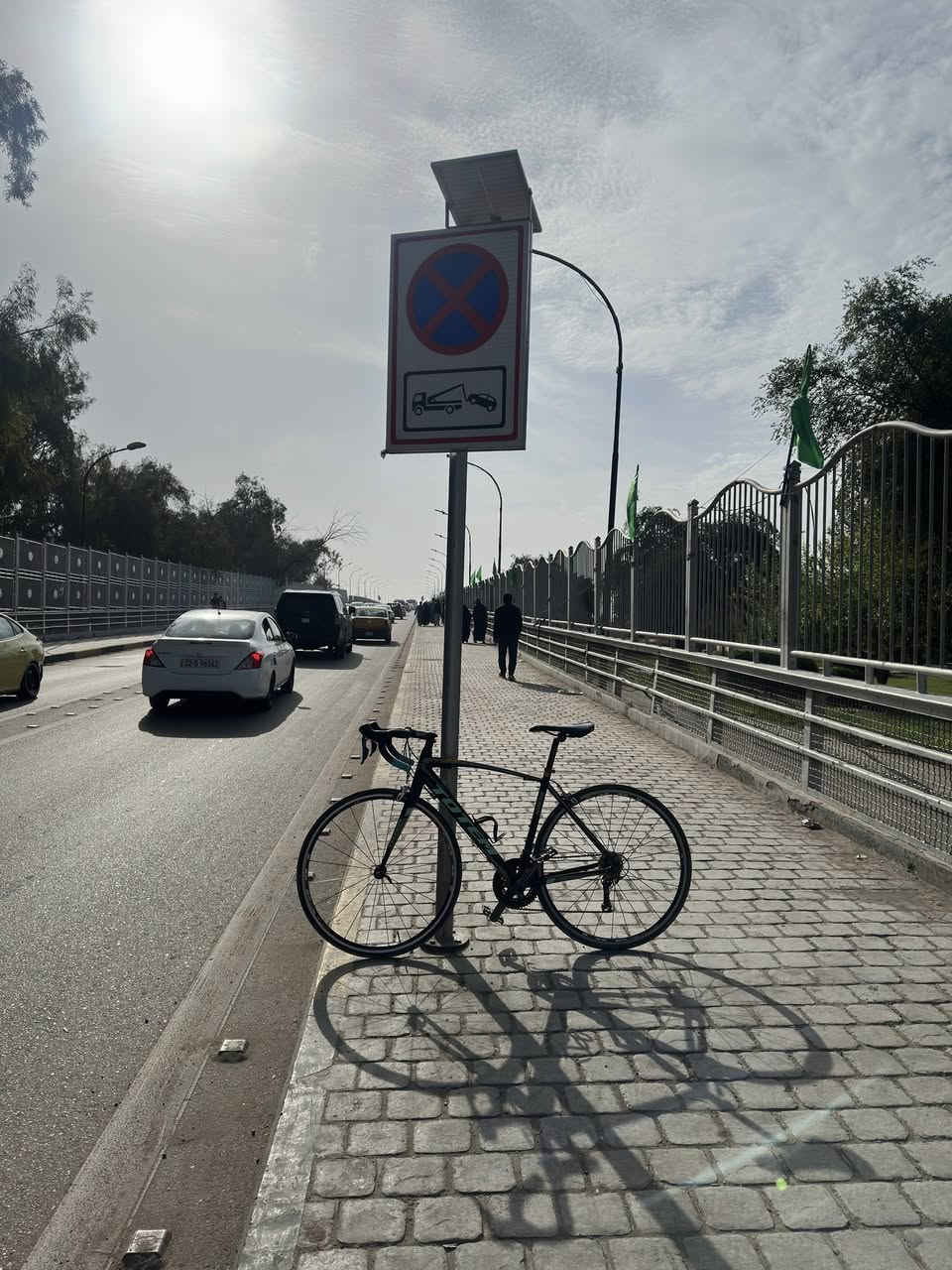 دراجه رود للبيع سعر 600 الف
شركة توتم (TOTEM ADRIENNE 2020) 

- الفريم المنيوم ماشة كاربون
- سستم كلارس R2000 كامل براكيت
- بريكات طواكة سورا R3500
- ويالة Shimano wh-501 
- حجم الدراجه 53-54 

ادامة دراجة :
- جلدات شفتر مطاط جديد
- زنجيل kmc 
- مكينة جديدة
- دشالي عكرب Meroca
- جميع وايرات مستبدلة باصلي Toopre
- تايرات الماني كونتينتال continental 

* دراجة كاملة مكملة وادامة شاملة
ونظافة فول واضحة بصور


**إذا كنت صاحب هذا الإعلان وتريد حذفه لأي سبب، رجاءا أرسل رسالة إلى الدعم الفني**