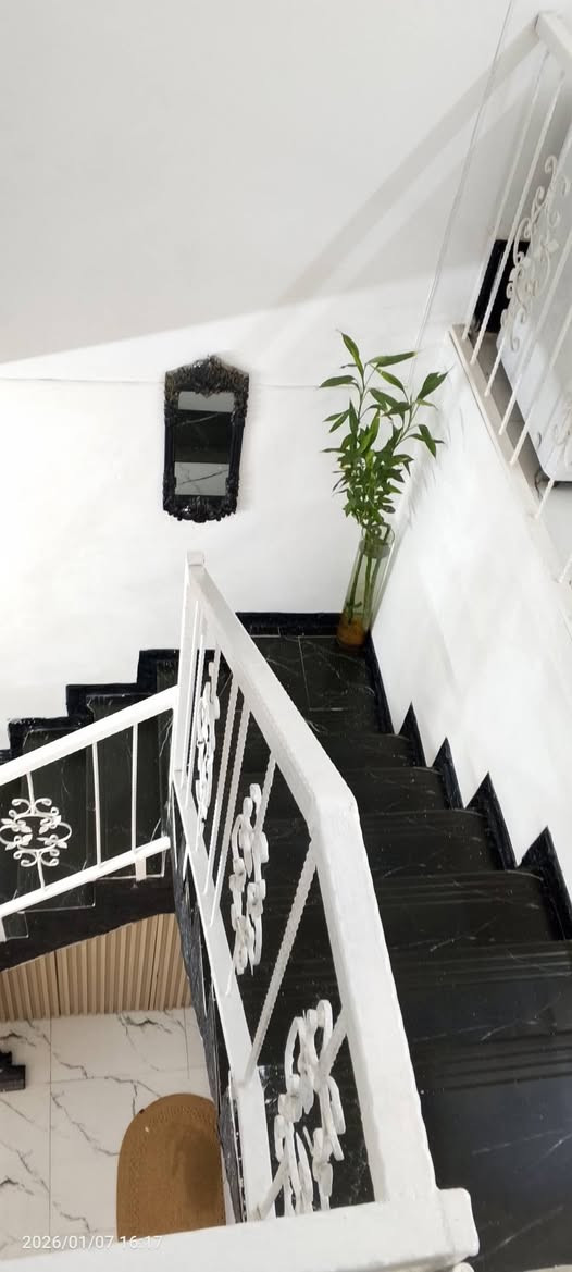 #الجميع سلام عليكم دار للبيع 🏡
مساحة 30 متر 
طابقيين بناء بلوك 
بغداد : سبع البور طابو الكاضمية 
فقط تسليم مفتاح 🔑 
سعر 27 مليون وبي مجال


**إذا كنت صاحب هذا الإعلان وتريد حذفه لأي سبب، رجاءا أرسل رسالة إلى الدعم الفني**