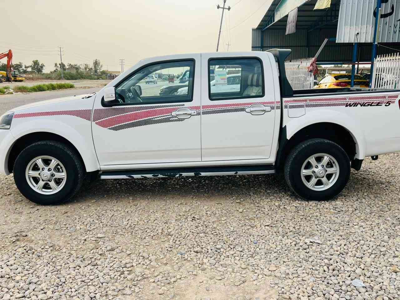 سلام عليكم بيع أو مراوس
گريت وول ونگل 5 موديل 2025 ماشيه 26الف 
محرك متسوبيشي 2400 بنزين و گير ZF.
1-كشنات جلد -كشن السائق كهرباء
2- شاشة +شاشة اعطال
3-كامرة خلفية + امامية + داش كام
4-حساسات خلفية
5- بلوجكترات تفاعلية مع فرة الستيرن والاشارة
6- ABS , ESP
7- ويل كب عدد 5 + اربع دسكات
8- مرايا كهربائية + اشارة بالمري٠
9- سنتر لوك
10- جام اربع كهرباء
11- اوتو هولد (السيارة تبقى ثابتة بمكانها من تشيل رجلك من الكلچ ثواني حتى ما تسرح السيارة تنطيك وقت حتى تحرك اذا واكف ع صعدة مثل جسر او ماشابه 
تبريد ثلج + تدفئة
السيارة كفالة عامة ونظيفة جدا رقم القادسية تريد تحويل تريد وكالة 

مكان بابل الشوملي 

للتواصل الاتصال على الرقم التالي

*********** اتصال / واتساب
