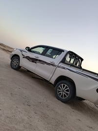 هايلوكس • ٢٠٢٢ • فول مواصفات