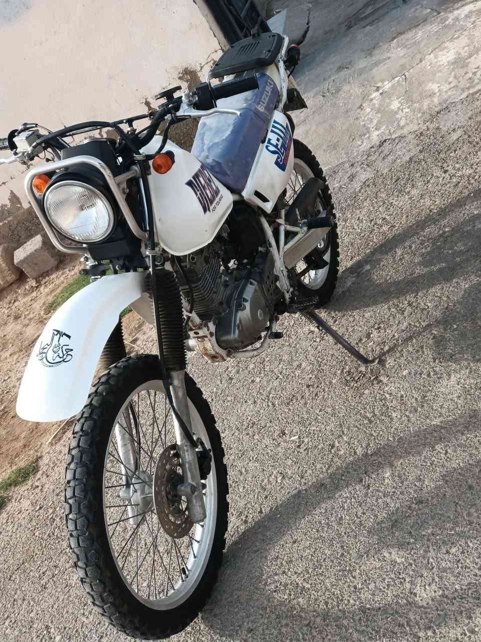 دراجه كفاله اي نقص مابيها دراجه وضع شركه كولشي ممبدل بيها  مكاني ديالى مندلي السعر 18 وبيها مجال الاستفسار فقط الرقم ***********
