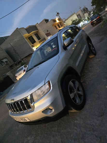 جيب لاريدو 2011  مكينه 3600 جاهزه من كلشي
(السعر 139 ) *********** 
مكينه كير مكفولات 
حداديه كهربائيات تخم تاير كلشي مكفول 
بدون ضربه بدون دكت جاكوج صبغ احزام فقط 
داخل جلد 
تنته مال روز رايز اناره شغل بلاد 
لدات بوب لدات دشبول اناره يدات الابواب 
منضومه لايت زنون الصليه شرط نهار 
سياره بسمي رقم جديد هزه جديده
الله شاهد تعبان عليه اوصارف فلوس عليه اكثر من سعره بيع او مراوس بشي اقل من سعر سيارتي
