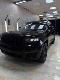 للبيع  جيب كراند شيروكي مديل 24 سبعة راكب  مكينه 3600 جنطه كهرباء  لدا...