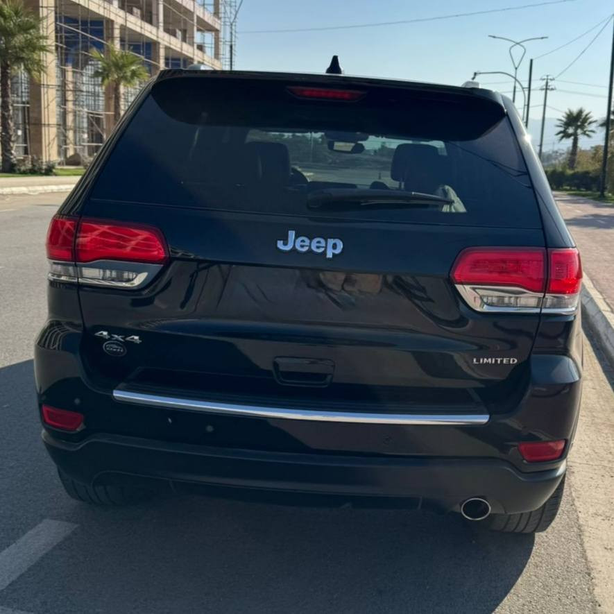 جێب گراند چیرۆکی 2017 مواسەفات limited
مواسەفات ئەمریکی  کلین تایتڵی لیمتدی بێ سلایت 
دەبڵ ئەکسل و شەغال 
کوشن جلد و میمۆری و کوشنی پێش و دوا 
هیتەر و سوکان هیتەر وشاشە گەورەو  
ئۆتۆ ستۆپ و گێری. سوکان و بلاجکتۆرو. 
لایتەکانی لیدو زینۆنی بیلادی و کامێرەو حاسەو. 
دژەخلیسکئن و سندەق شەفت وچەندین مواسەفاتی تر. 
سەیارەکە بئ بۆیاخ 
دەعامی. بۆدەعامی. بئ کرانەوە. 

سعر: لە کۆمێنت داوای بکە ڕاستەوخۆ بۆت دێت 📩 

گیرو مەکینە. لۆک. 
چوار تایەی تازەی لە ژێرایە
سەنەوی تازەی ٩٢،٠٠٠ مایل ڕۆیشتووە
شوێن سلیمانی

ژمارەی خاوەن سەیارە 
***********
