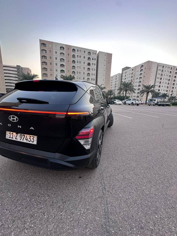 السلام عليكم
كونا 24 وارد امريكي 
فول ما عده الفتحه 
كير تعليك
سياره ماشيه 15 ألف مايل  
مواصفاتها معروفه
مكان السياره بغداد 
 
للاستفسار 
***********
