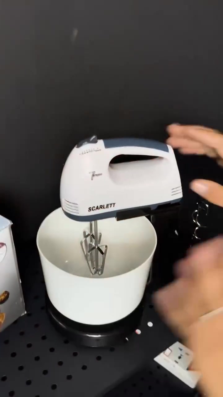 🍰✨ خلي الحلويات والمخبوزات أسهل وأسرع!

خلاط سكارليت إنجلاند بخفق وعجن سريع مع 7 سرعات ووعاء ثابت، مثالي للكيك والبسكويت بكل سهولة 💨🥣

خلي مطبخج دوم جاهز لألذ الوصفات 💪
سعر المنتج (20) الف
💳 أسعار التوصيل:
لجميع محافظات العراق : 5,000 د.ع 

متجر تيمورلنك | Tamerlane Store 

#العراق #بغداد #ديالى #البصره #الموصل


**إذا كنت صاحب هذا الإعلان وتريد حذفه لأي سبب، رجاءا أرسل رسالة إلى الدعم الفني**
