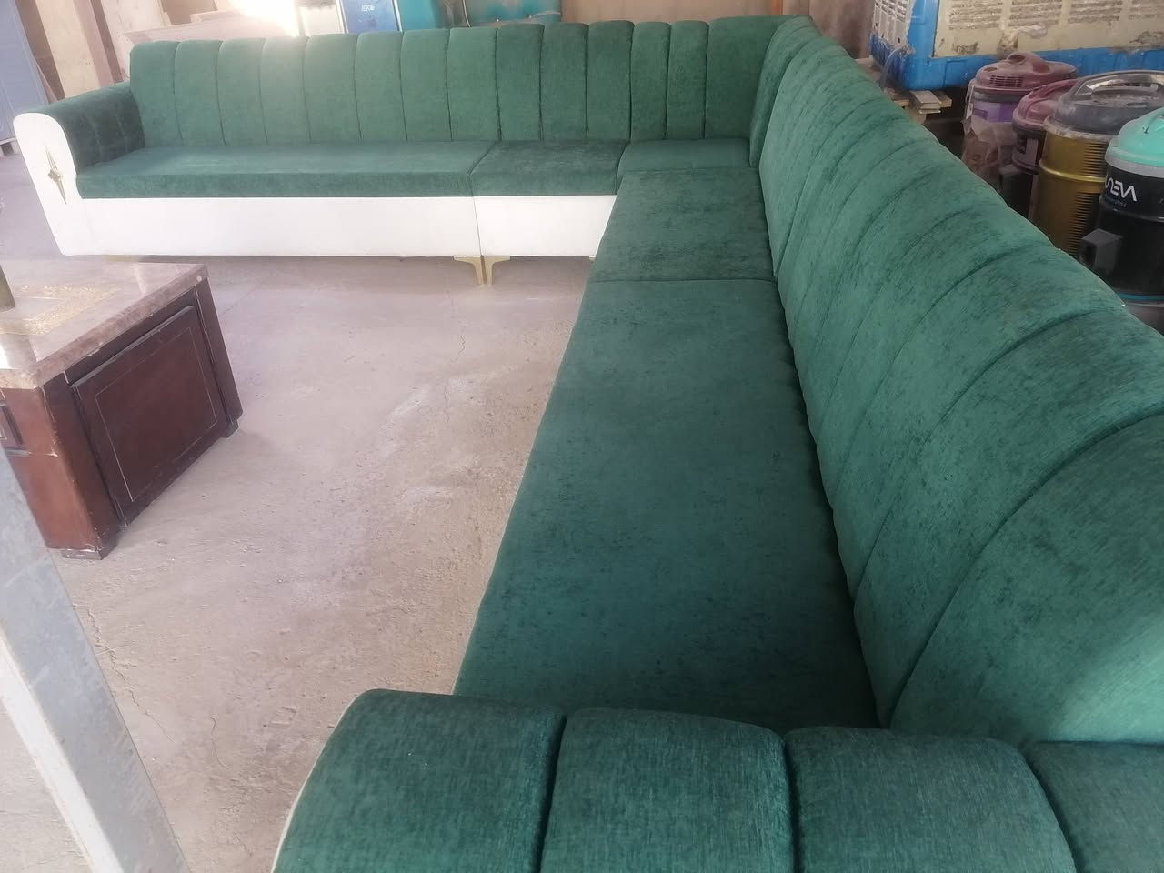 ديوان شغل جديد تزكام سفنج مميز ٧ متر يعني ١٠ مقاعد عنوان بابل الحمزة الغربي الجمعيه بصف ازياء منتظر موسى للاستفسار *********** واتساب يوجد توصيل
