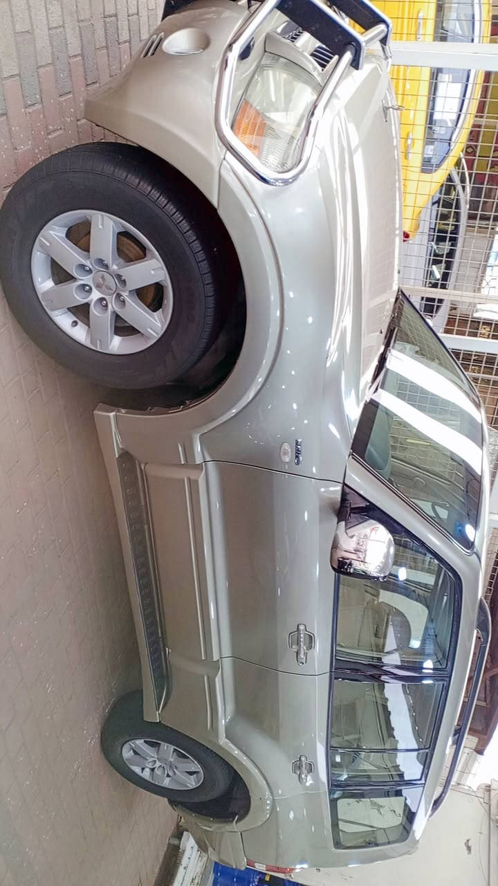 السلام عليكم ورحمة الله وبركاتة 
باجيرو للبيع موديل 2006 خليجي 
بدون ضربه بيها صبع بلجاملغ الخلفي فقط 
السياره مكينه وكير خير من الله تبريد شغله 
صدر خلفي امامي تخم تاير كهربايات خير من الله 
رقم بغداد مشروع وطني مكان السياره بغداد 
 *********** بي واساب
السعر 115 وبيها مجال قليل
