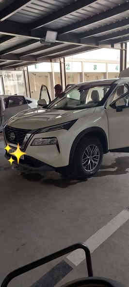 السلام عليكم
نيسان اكس تريل 

موديل 2025 نص مواصفات 

سياره خليجي 

عدد المقاعد 5

تحكم ستيرن

جام كهرباء 

كرسي كهرباء 

حساس خلفي

حساس جانبي 

تبريد خلي امامي 

سياره ماشيه 11 الف 

رقم اربيل 

بيه ضمان 3 سنه من شركة السور

سياره بشرط كفاله عامة من كلشي 

السعر 34 مليون وبيه مجال لطيبين 

رقم ***********
