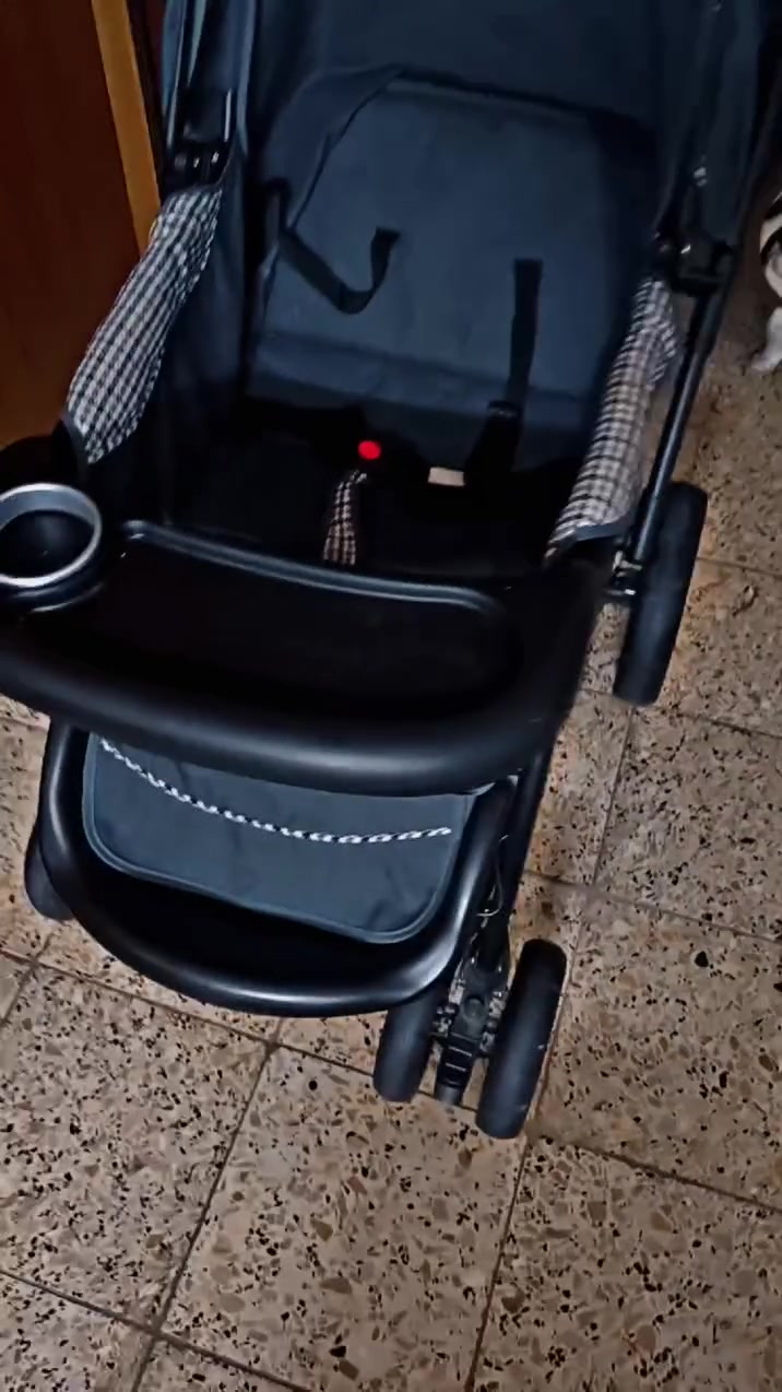 عربانة طفل جبيرة  استعمال جدا قليل رايدها ب٨٠
عنوانها البياع
واتساب ***********
الشراي ايرسلني فدوه
