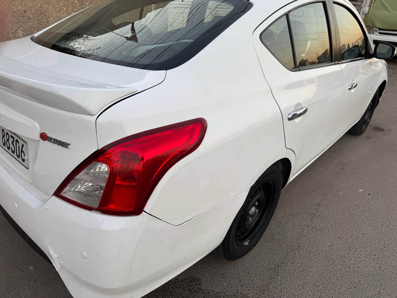 نيسان سني موديل ٢٠٢٤ رقم أربيل ، سيارة بحالة ممتازة من محرك وكير وتبريد وتايرات وحدادة صدر ماشية ٣٧ الف ، مكفولة من الصبغ فقط كارت شبرين بالبنيد و بالباب الخلفي ، متوفر تحويل او وكالة مكان السيارة بغداد في الكرخ ، سعرها ١٠٩ للمعلومات اكثر الاتصال بالرقم ***********  رجاءا اقرأ المنشور زين قبل الاتصال . بغداد, العراق
