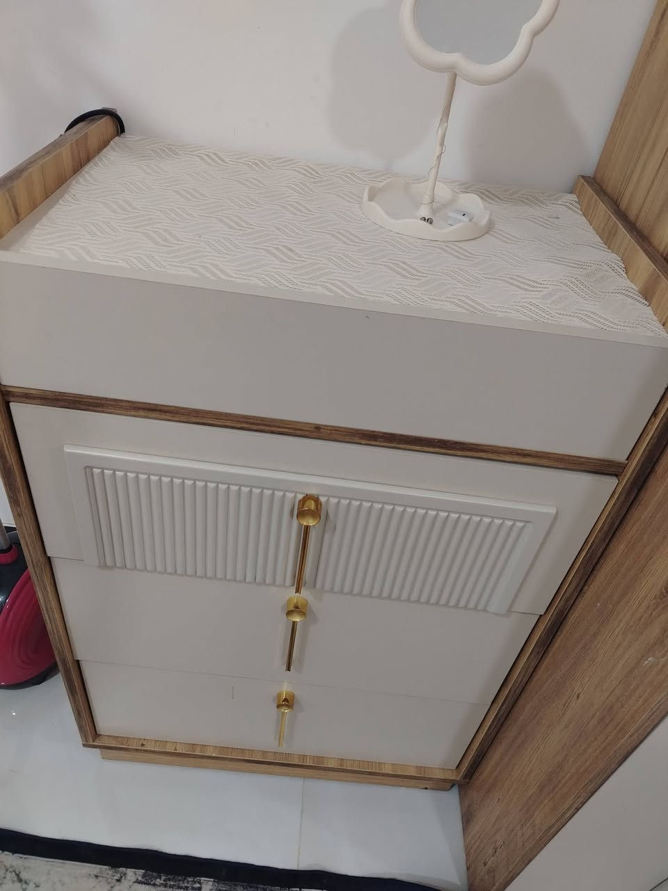 غرفه تركيه للبيع نضيفه كلش وبيها بس ضرر بسيط باخر صوره الي يريدها يدخلي خاص


**إذا كنت صاحب هذا الإعلان وتريد حذفه لأي سبب، رجاءا أرسل رسالة إلى الدعم الفني**