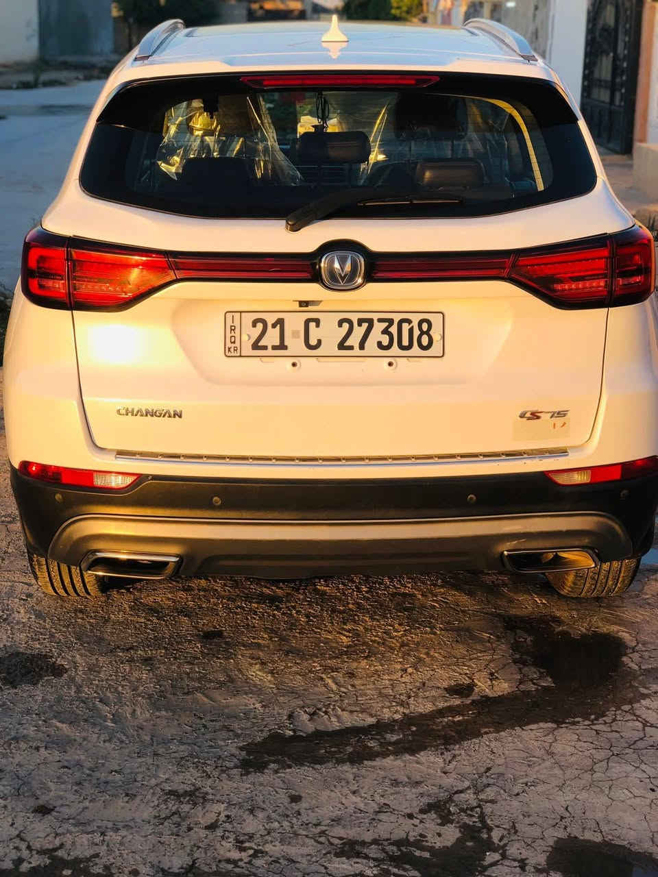 السلام عليكم
سياره للبيع شانجان  2019   CS75
گير محرك شرط
السياره  بأسمي رقم السليمانية
انتهاء الهزه 2026/10
سنويه  لل 2029
يوجد دفتر بانزين 
المكان كركوك الحويجه الاستفسار اتصل    ***********
