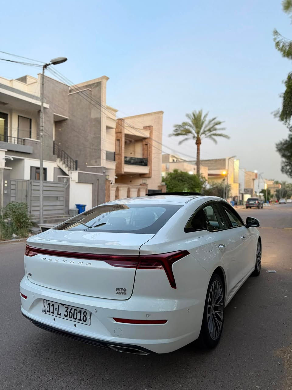 بيستون b70
كفالة عامة 
فول مواصفات 
حساسات امامية خلفية
سايد ابريك بصمة 
اوتو هولد 
لد امامي خلفي 
5 كامرات 
بصمة ابواب
بصمة تشغيل عدد 2
بانوراما
كشنات جلد تدفئة تبريد
كشنات كهرباء 
شاشه متصل 
يدات نيكل 
ويل كب
مري شفط
اشاره بلمري 
ماشية 60 
رقم بغداد تحويل ثاني يوم 
وسياره حره ممطلوبة وداخل الضمان يعني سيرفس مالتها داخل الشركه سياره كلش جديده 
السعر 150 وبيها مجال بسيط
ترهم بيع ومراوس
***********
