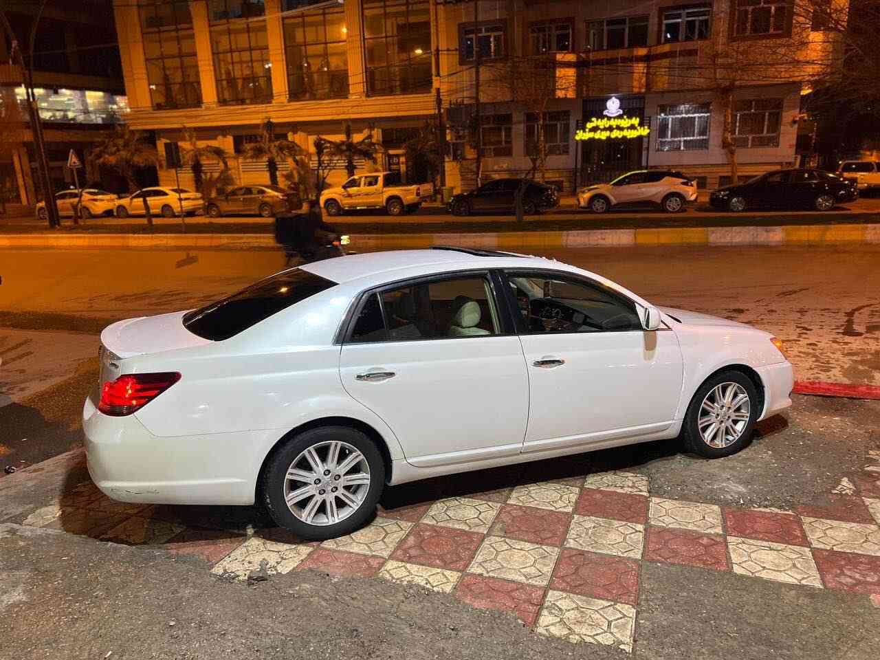 AVALON 2007 DUBAI  ساغ ساغ
بةس فروشتن گورينةوة ناكةم
LIMTED فووول فوول
سيارةكة خويان لة دوبةي هيناويانة
سيارة سفرة نمونةية لة جواني 
٢بارجةي بةس بمبة لةسةر ساغي
سيارة ناو زردة بسمةية سلايدة
كوشين كارةباي خزنو تيرة
كوشينيي لوك لوكن سيارة نمونةيي جوانية گيرو مةكينةو توندو تولي هةموي بةشةرتة 
نوقساني تيدا نيةلة دةحامي لو دةحامي گشتي بةشةرت
سعري ٨٢محامةلة شوين سوران موشتةري تيل بكة
بةس فروشتن
*********** أربيل, العراق
