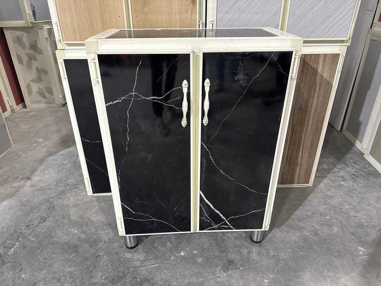 جزامه المنيوم 
القياس 
الارتفاع 95 سم 👉🏻😉
العرض 70 سم 👉🏻
العمق 40 سم 👉🏻 😍

السعررررر  75 😍الف 

سقف الأرضي مبطن خشب MDF 💪
الأرجل ستيل 
اليدات بوري ستيل 
الارفف + الظهر كابون 
تريشة الداخل بليت المنيوم وليس كابون

#توصيل_جميع_محافظات_العراق
#جزامة_احذية


**إذا كنت صاحب هذا الإعلان وتريد حذفه لأي سبب، رجاءا أرسل رسالة إلى الدعم الفني**