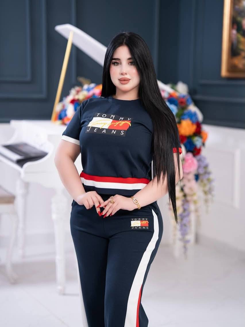 سوت رياضي سبورت 
قماش سوفت قطن ماركه درجه اولى 
القياسات M,L,1xl,2xl
للحجز والاستفسار التواصل خاص
توصيل بغداد ومحافظات ٥٠٠٠


**إذا كنت صاحب هذا الإعلان وتريد حذفه لأي سبب، رجاءا أرسل رسالة إلى الدعم الفني**