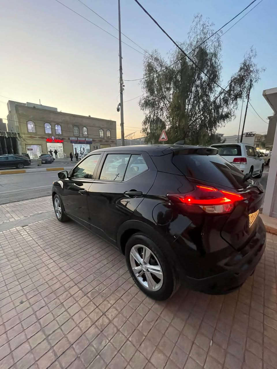 ناسان کیکس ٢٠٢٤ 
یەک پارچەو نیو سبوخ لەگەل بستەک دۆسەی سبخە
ئیرباگ سوکانو شان سیستەم
پێشو پشت کەپس ١٧ هەزار مایل رۆشتوە 
مواسەفات راداری پێشو پشتو تەنیشت بەسمە شاشە 
نرخ ١٣٢ مەجال 
*********** أربيل, العراق
