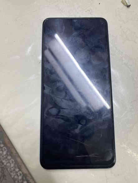 السلام عليكم جهاز ريلمي للبيع او مراوس ذاكره 64بصمه جانبيه كلشي شغال نت اتصال فقط الفطر البشاشه سعر 90مكاني فلوج رقم ***********
