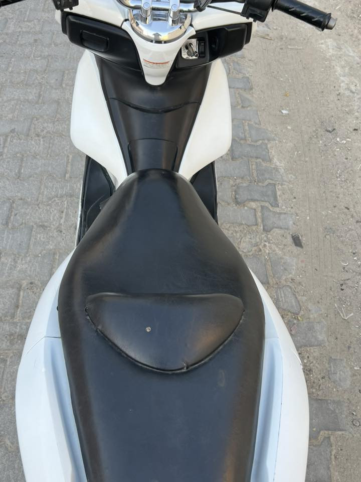 السلام عليكم bcx جيل اول ياباني Jf
مكينه برغي ممفتوح بيها شلعه معدل خير من اللة 

السعر. مليون و 200

مدينه الصدر 

  ***********
