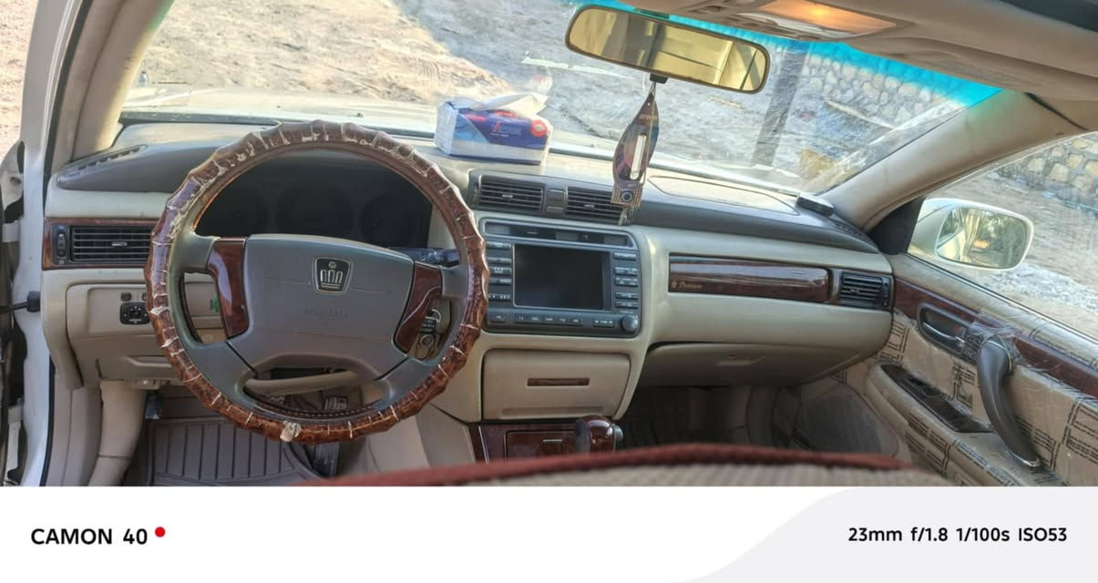 السلام عليكم 
ملكه رقم كركوك نكليزي موديل 2000 شاصي75  D4 الجبير كير ومكينه وكهربائيات بلجيس 
3 دكم فتحه داخل جلد السياره كفاله  لا ضربه ولا صبغ بس  مبدل  عركجين علمود الفتحه 
مداور ثاني يوم

للأستفسار*********** مكان نجف
