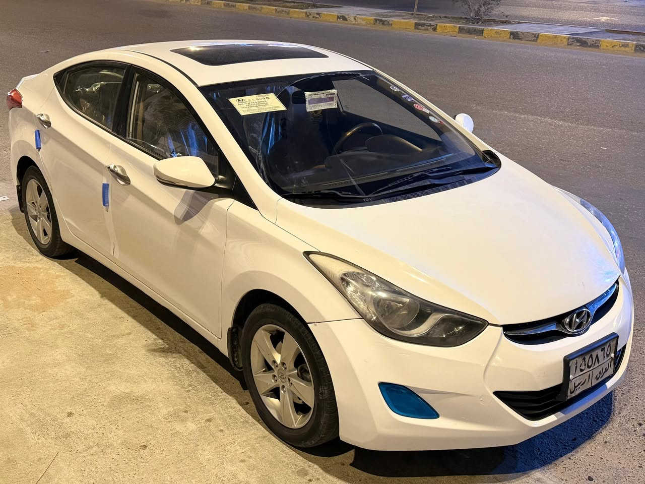 السلام عليكم
هونداي النترا مديل 2014 خليجية محرك 1600  
السياره كفاله عامه بحالة الوكالة 
ماشيه 120 الف المواصفات فول 1/1 
فتحه سلايت
داخل لونين
لايت لد
اربعه دسك 
تحكم استيرن 
شاشه تاب ايباد 
كامرة 
 خمسه ويل كب 
السبير مال الشركة مانازل  
رقم أربيل بأسم شركة وكالة تحويل موجود 
مكان السياره النجف 
الرقم   ‭0772 677 1935‬
اتصل خط اني مكلف بلنشر
