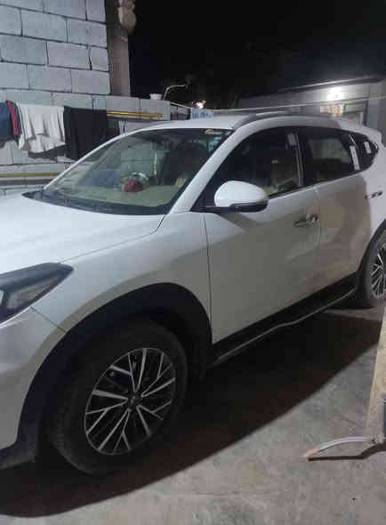 السلام عليكم
توسان خليجي شركة الكاصد للبيع  موديل ٢٠ بأسمي رقم سليمانية مكفول ماشية ٩١ الف سيارة جديدة مال جناي مكينة وكير مكفولات كشنات كهربائي سايد بريك بالرجل السعر ٢١٥ مكلف بالنشر رقم صاحب السيارة ***********
