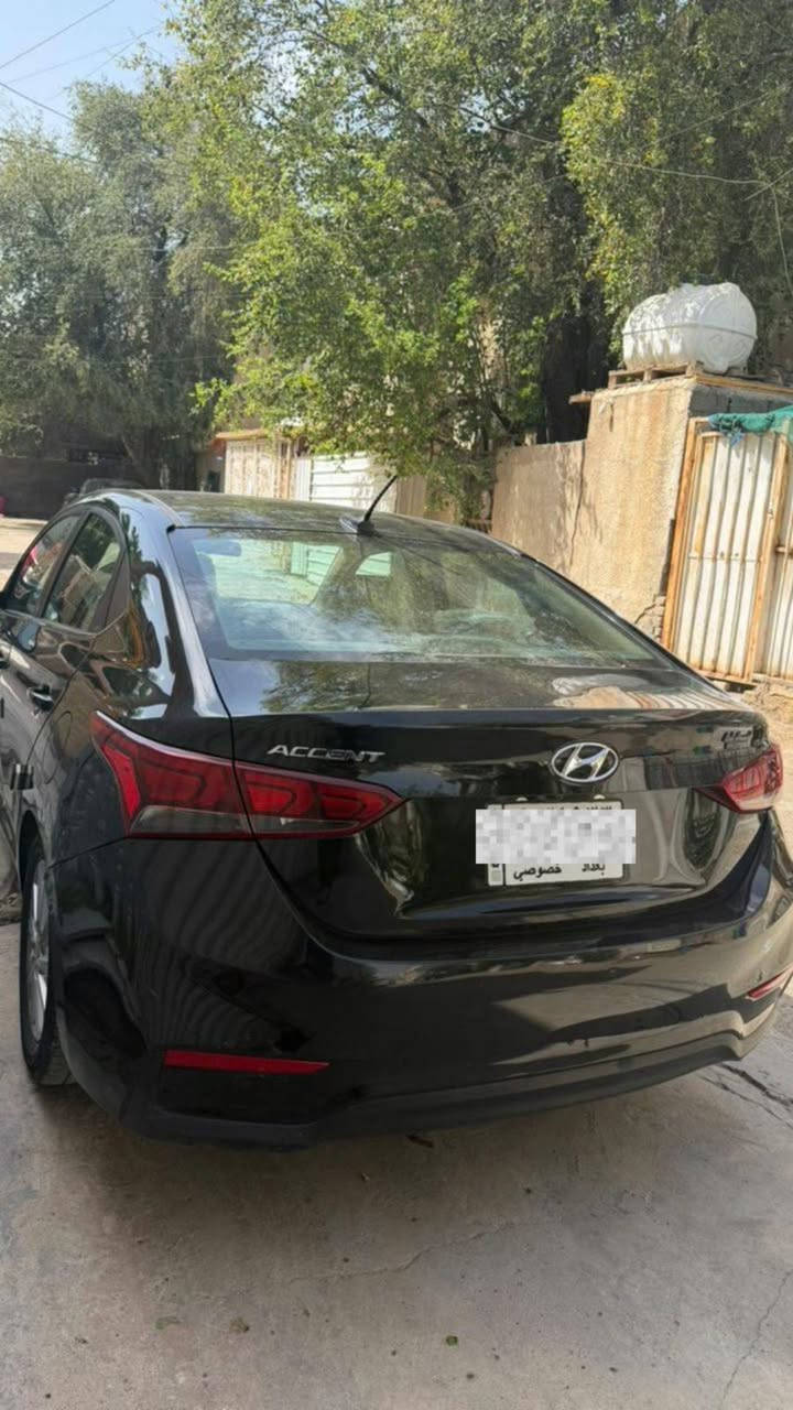 للبيع اكسنت مديل 22
وارد امريكي حادث باب و جاملغ بدون لغود و شاصي 

بدون ايربالك حتا الدعاميات البلاديه بدون صبغ

ماشية 91 

سياره موصفاتها شاشه جبيرة 

تحكمات ستيرن 

كروس سرعة

داخل لونين 

ترهم مراوس هم النترا فورتي كورلا 
السعر 120 وبيها مجال 
لتواصل ***********
