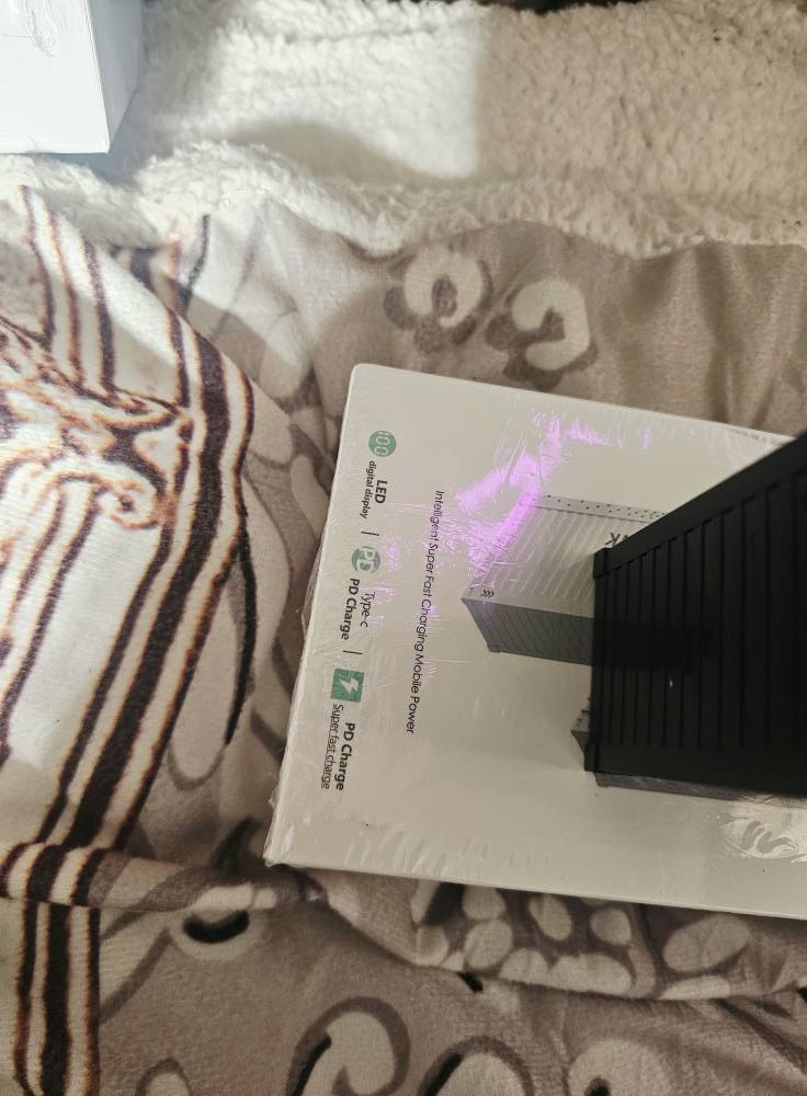 باور بنك السعه ٣٠ الف ملي امبير اربعه منافذ شحن سريع واربع مخارج usb ومنفذين ينشحن منه السعر ب٢٠ الف مع التوصيب بغداد, العراق


**إذا كنت صاحب هذا الإعلان وتريد حذفه لأي سبب، رجاءا أرسل رسالة إلى الدعم الفني**