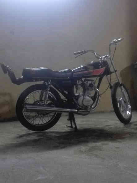 سلام عليكم دراجه للبيع ادوات مكفوله من سرقه مكينه نامه متياز بوري متين كلشي بيهه جديده ماعده لمكينه نقص بيهه بس جبنه مال كير فقط  *********** بس وتساب
